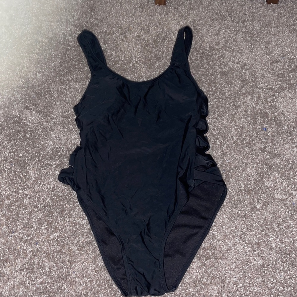 One piece swim suit